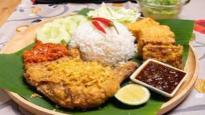 AYAM PENYET